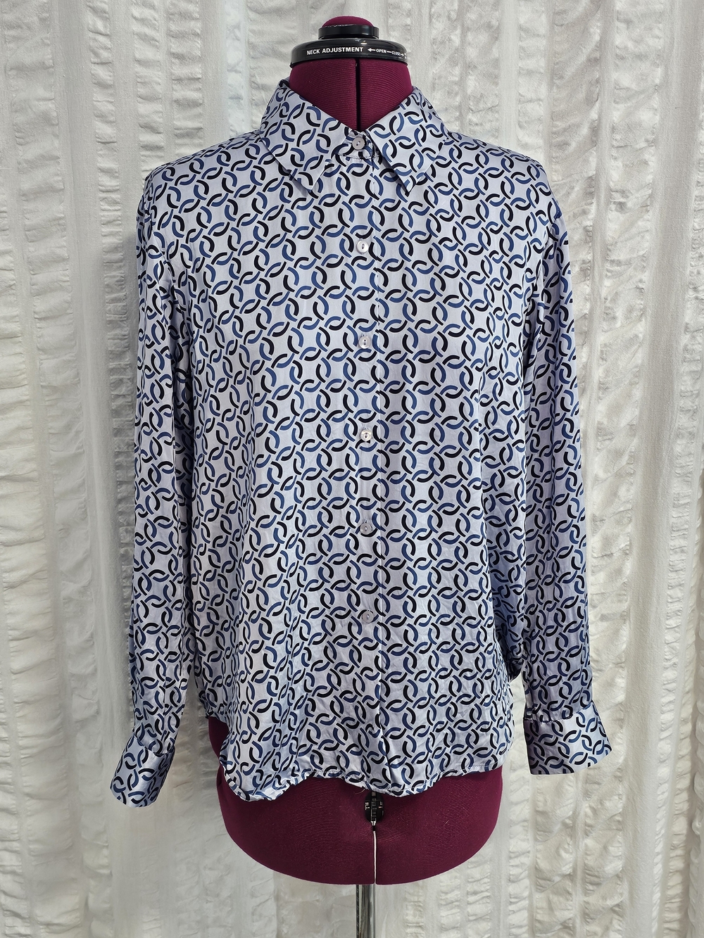Style & Co. 100% Silk  Geometric Button Front Blouse Size 10 Petite